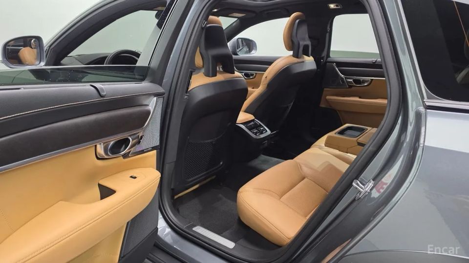 Volvo V90