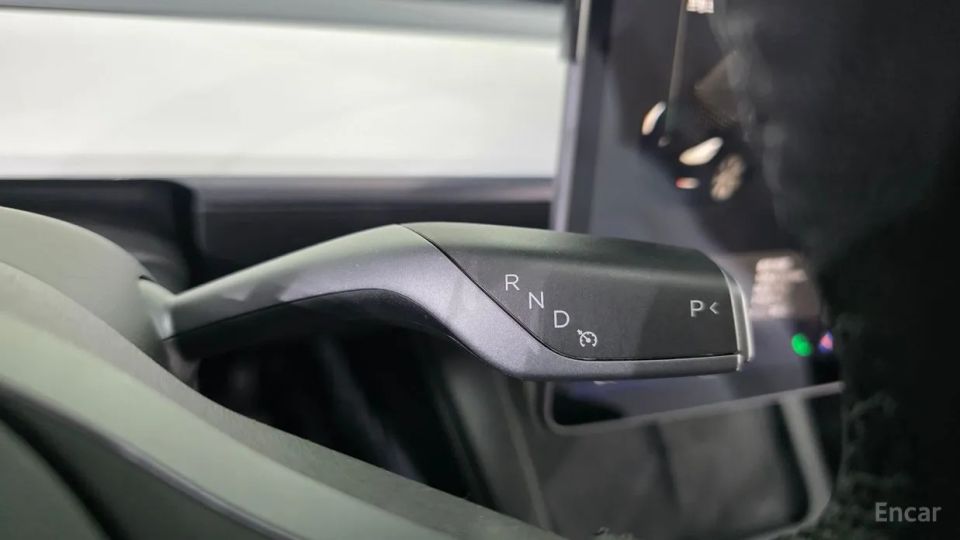 Tesla model-y