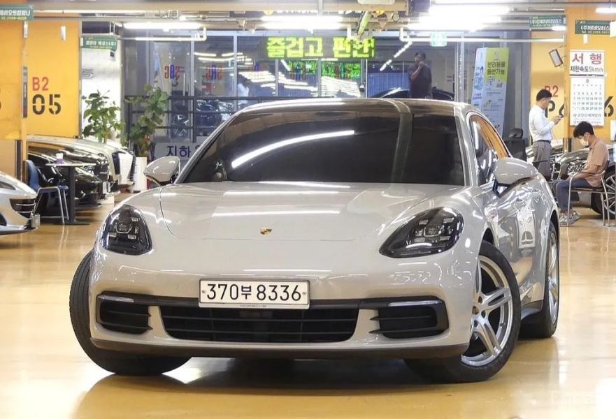 Porsche Panamera