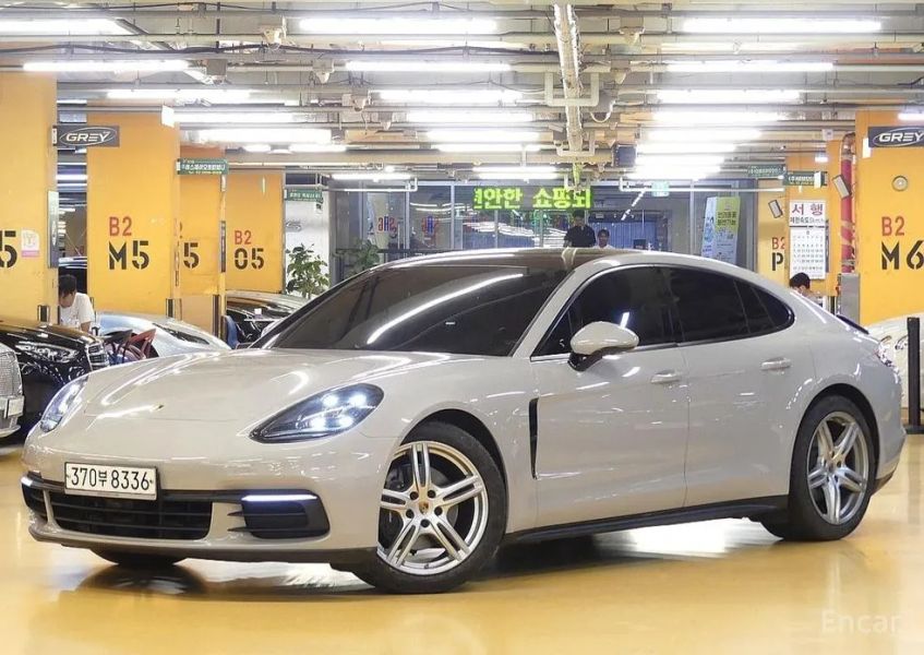 Porsche Panamera