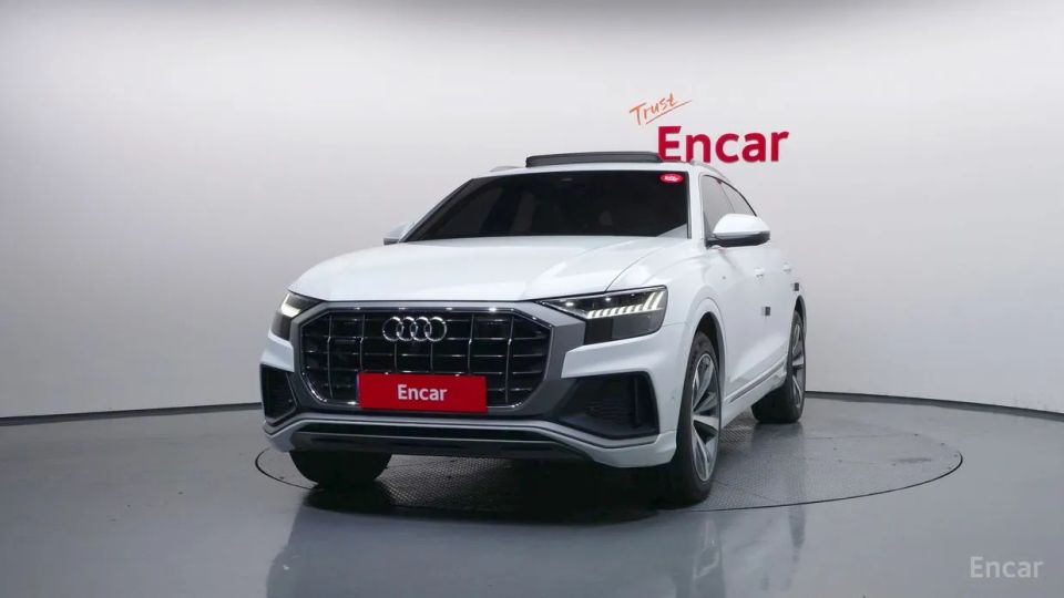 Audi Q8