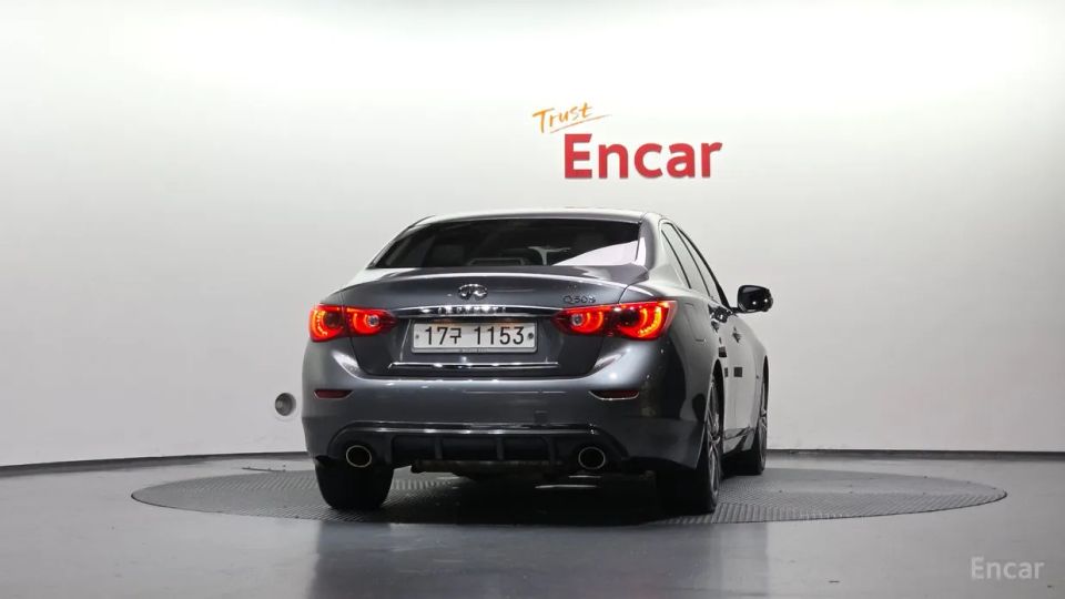 Infiniti Q50