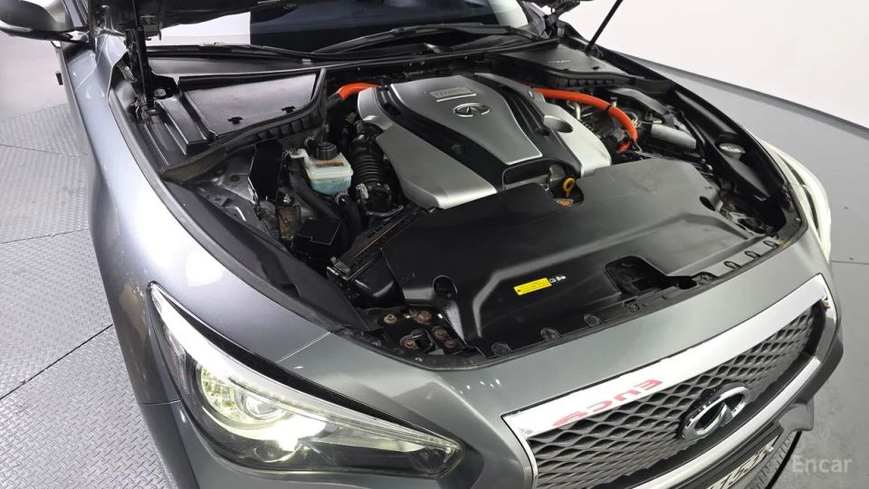 Infiniti Q50