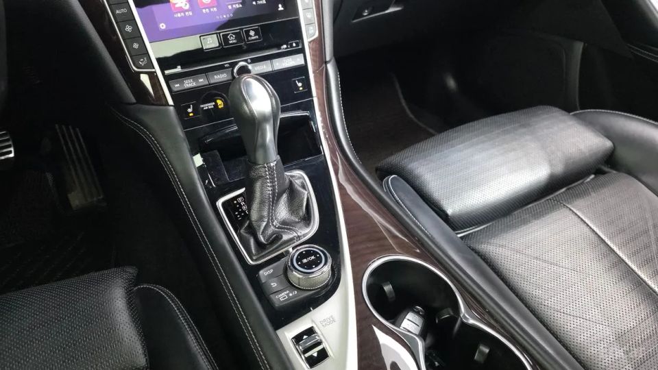 Infiniti Q50