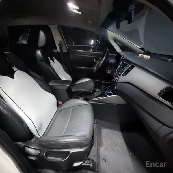 Kia Carens