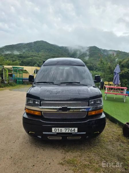 Chevrolet Express Van