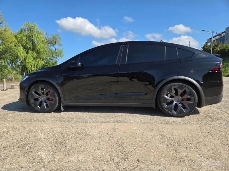Tesla model-x