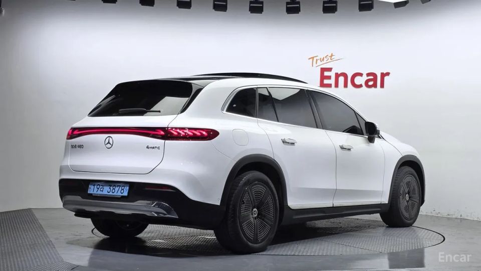 Mercedes-Benz EQS