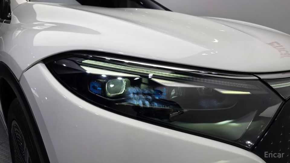 Mercedes-Benz EQS