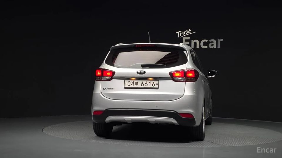 Kia Carens