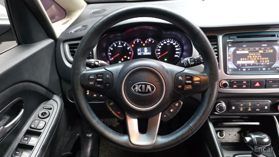 Kia Carens