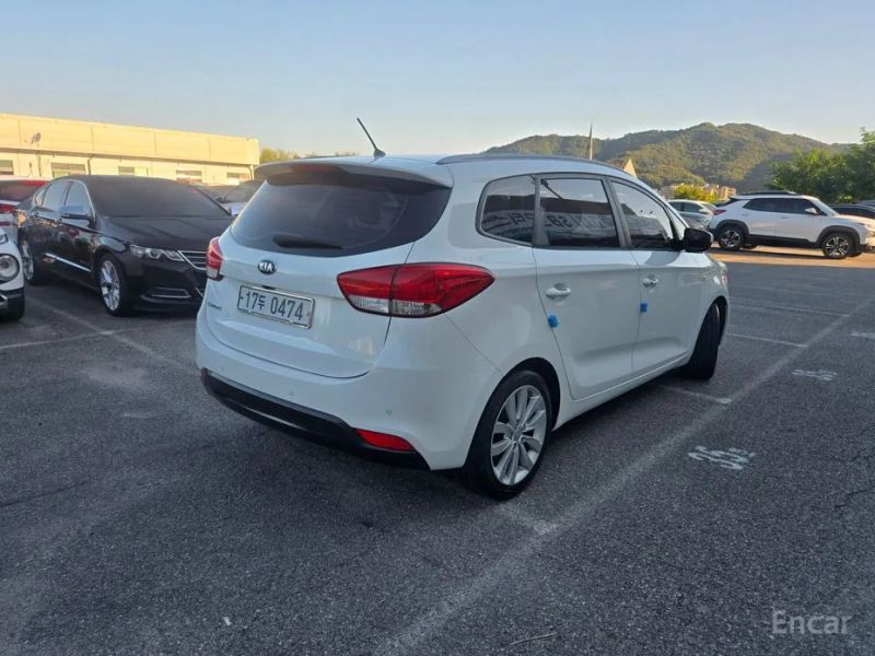 Kia Carens