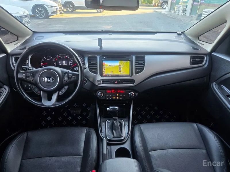 Kia Carens