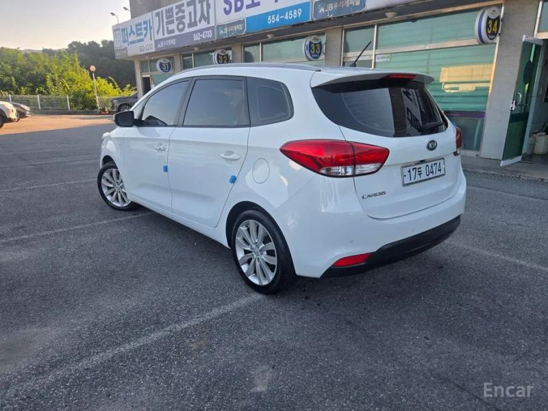 Kia Carens