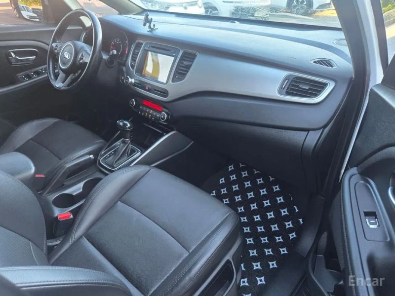 Kia Carens