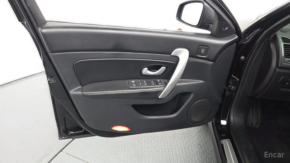 Renault-KoreaSamsung SM5