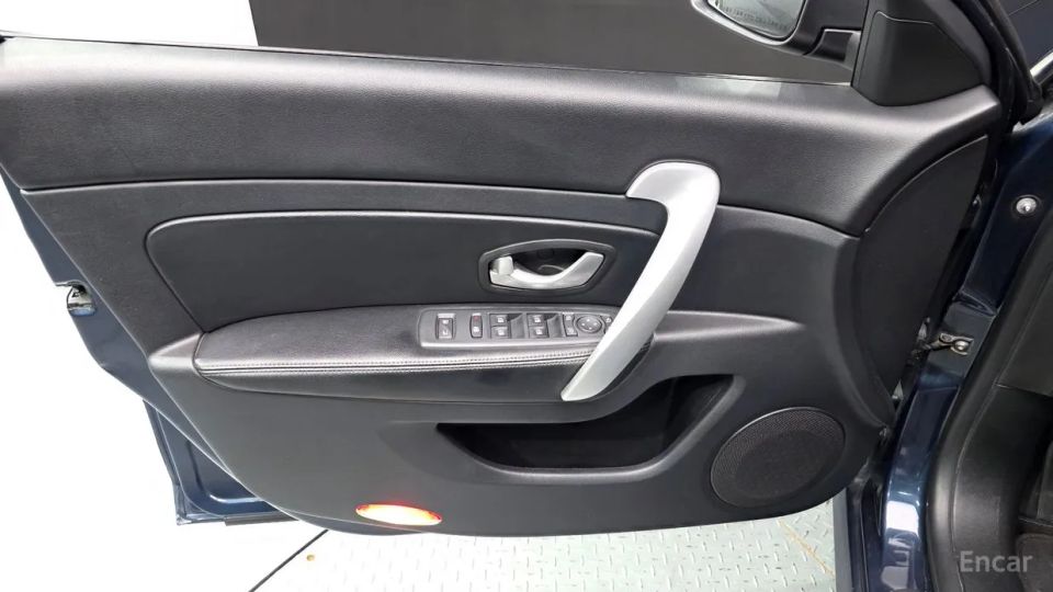 Renault-KoreaSamsung SM5