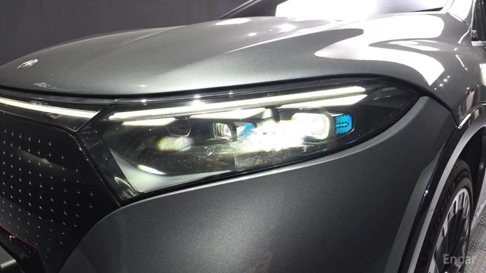 Mercedes-Benz EQS