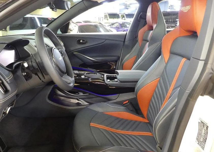 Astonmartin DBX
