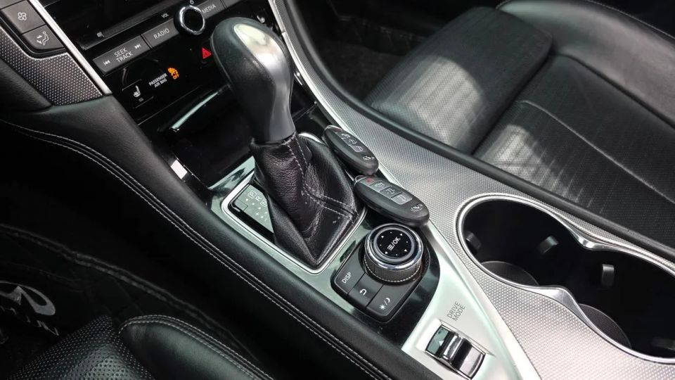 Infiniti Q50