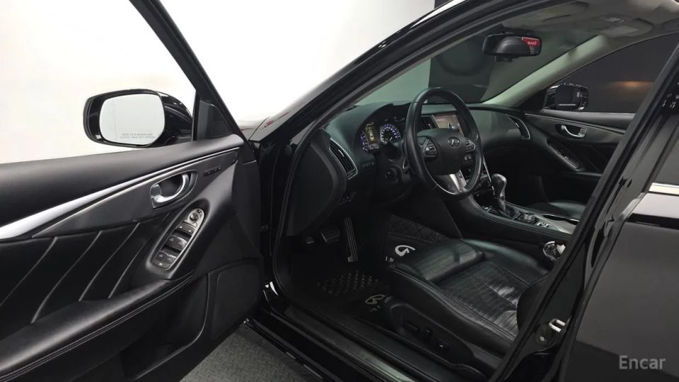 Infiniti Q50