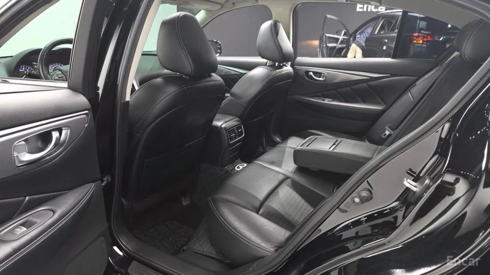 Infiniti Q50