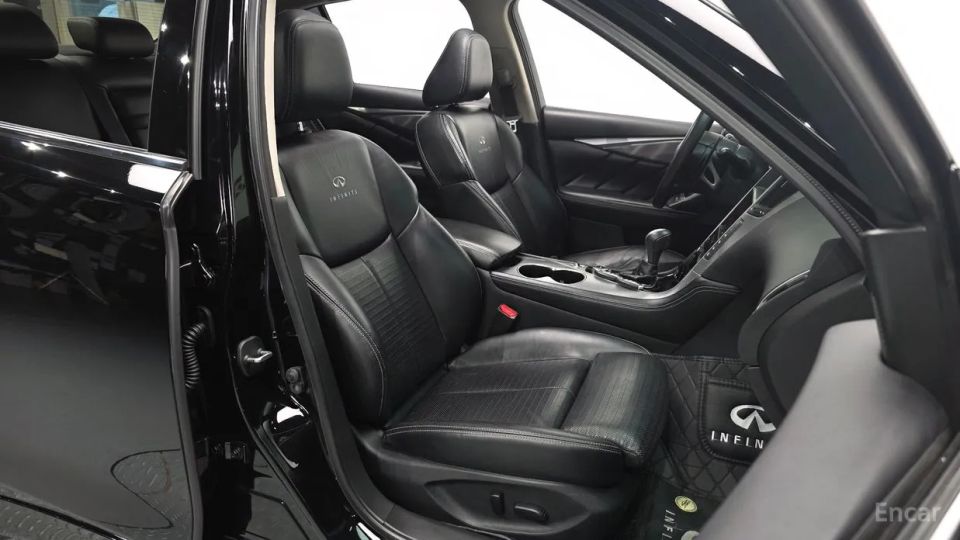 Infiniti Q50