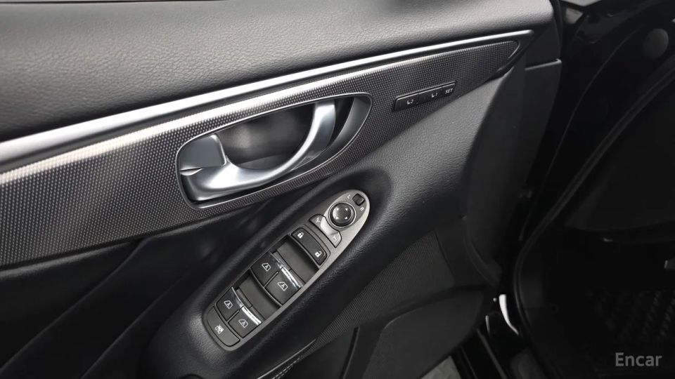 Infiniti Q50