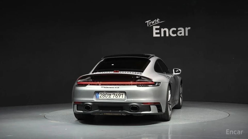 Porsche 911