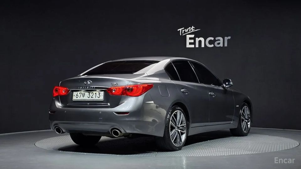 Infiniti Q50