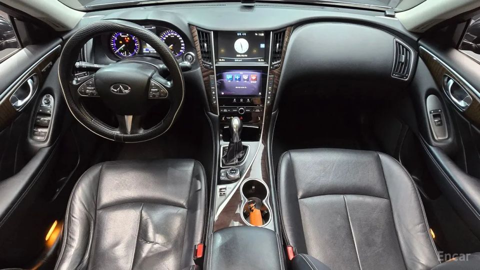 Infiniti Q50