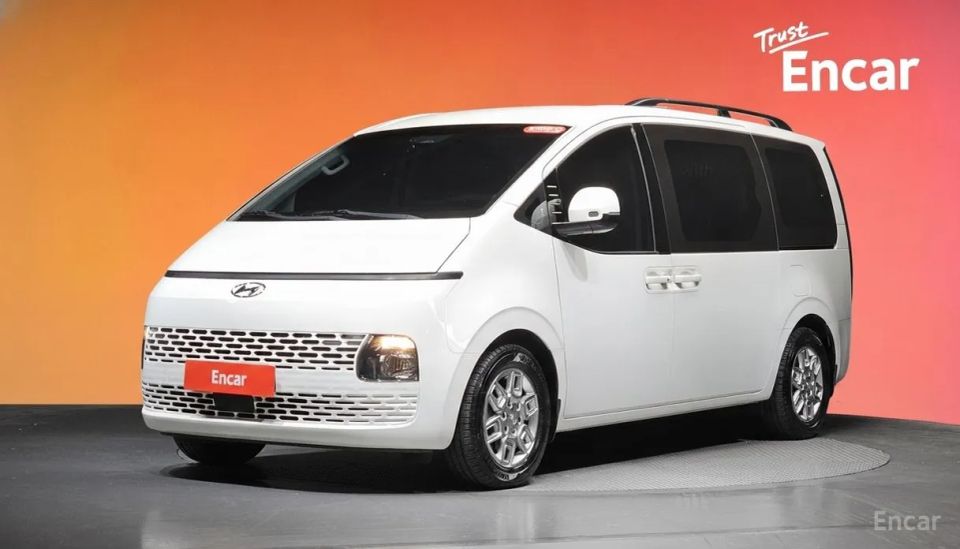 Hyundai Staria