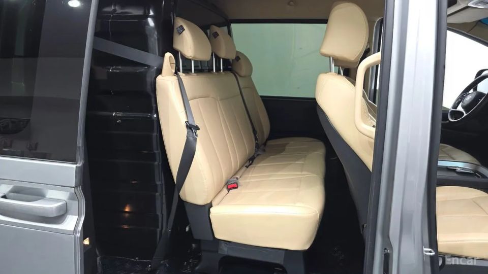 Hyundai Staria
