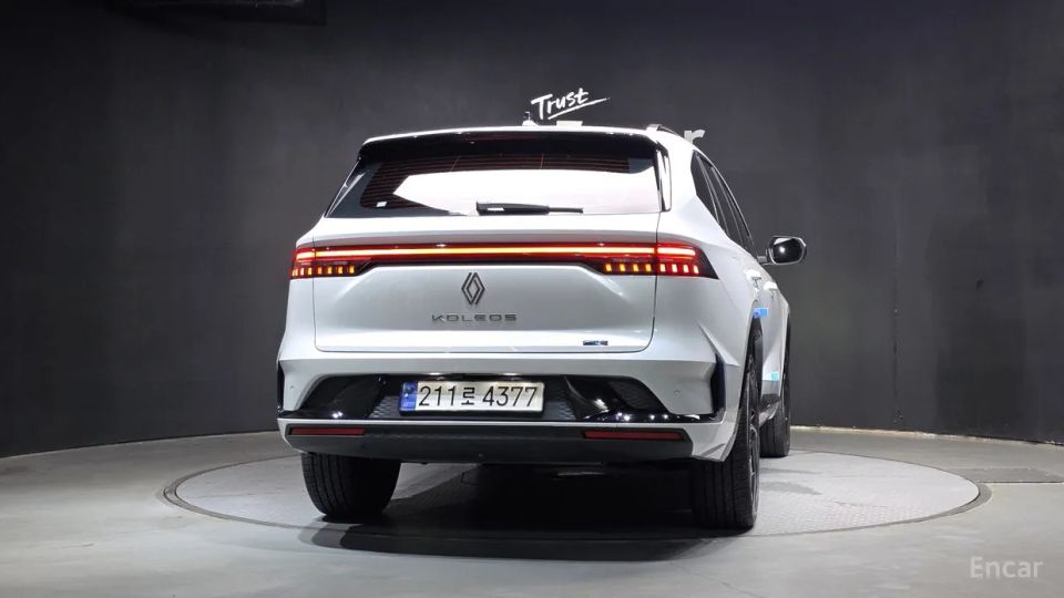 Renault-KoreaSamsung Grand Koleos