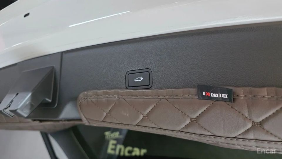 Renault-KoreaSamsung Grand Koleos