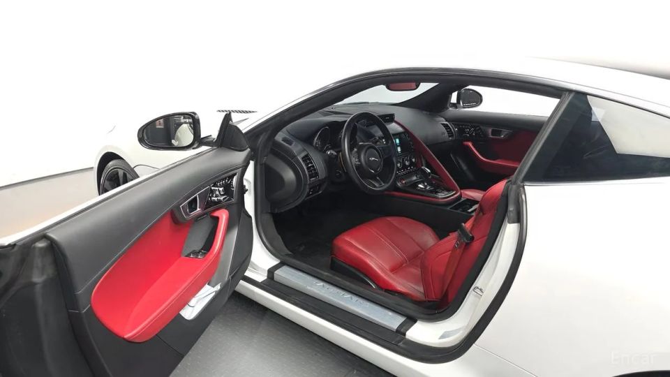 Jaguar F-TYPE