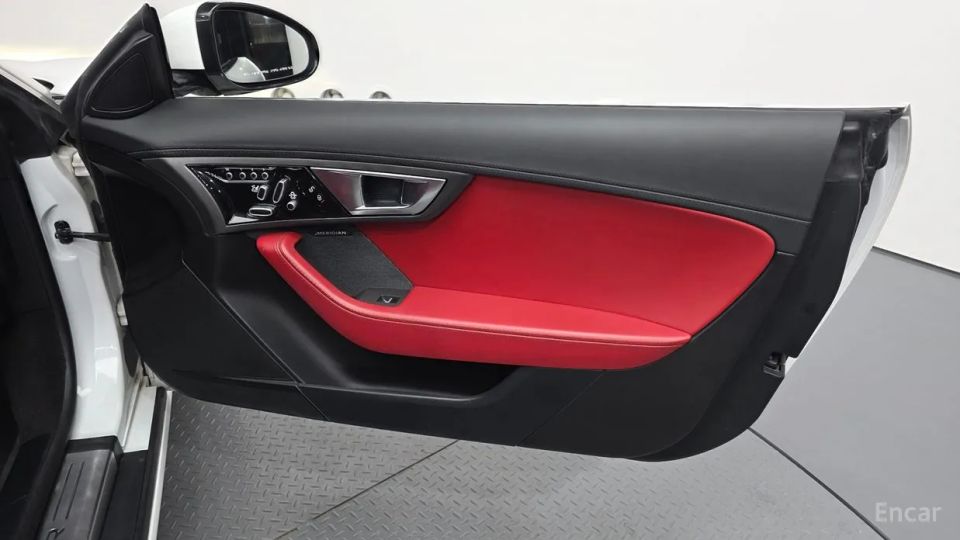 Jaguar F-TYPE