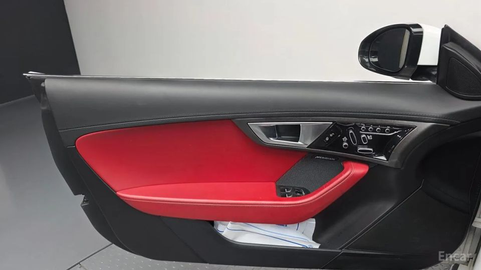 Jaguar F-TYPE
