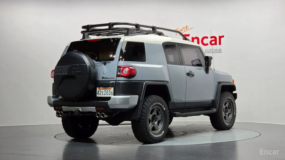 Toyota FJ Cruiser