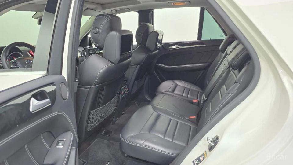 Mercedes-Benz M-class