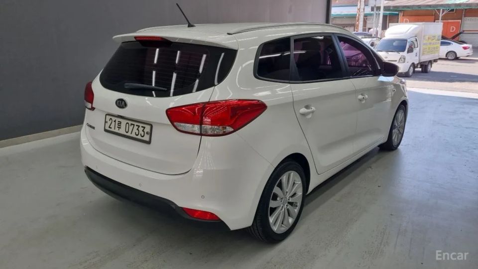 Kia Carens
