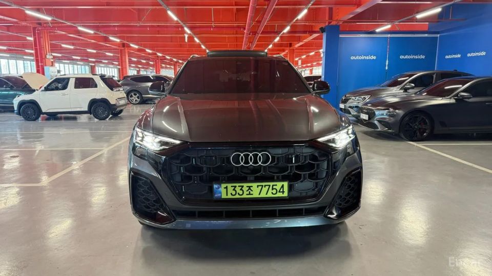 Audi Q8