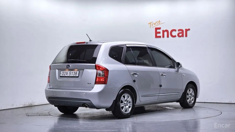 Kia Carens
