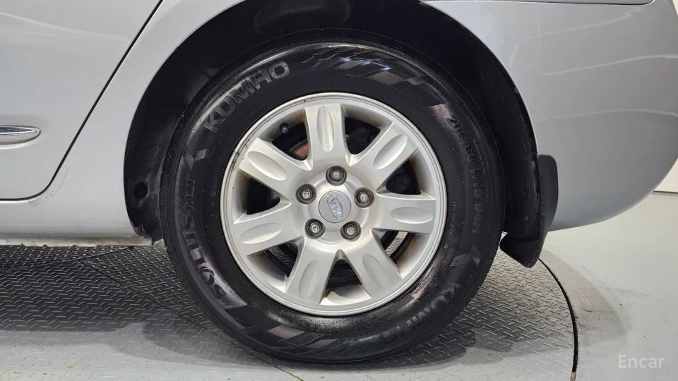 Kia Carens