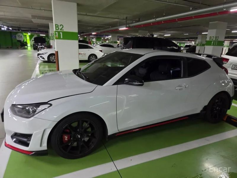 Hyundai Veloster