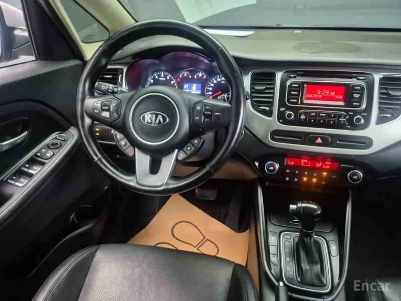Kia Carens