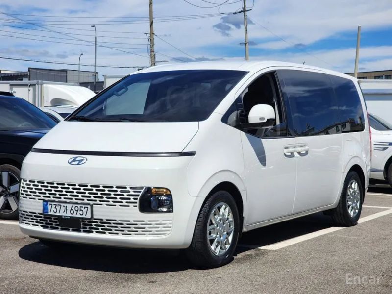 Hyundai Staria