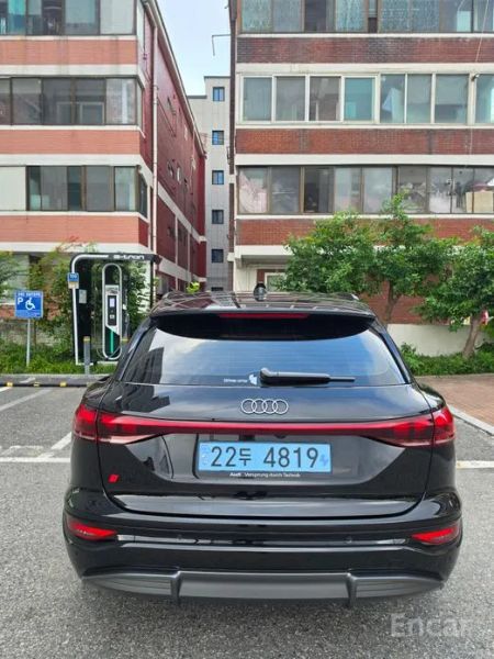 Audi Q6 e-tron