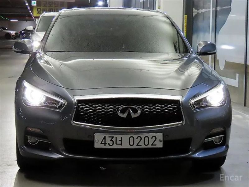 Infiniti Q50