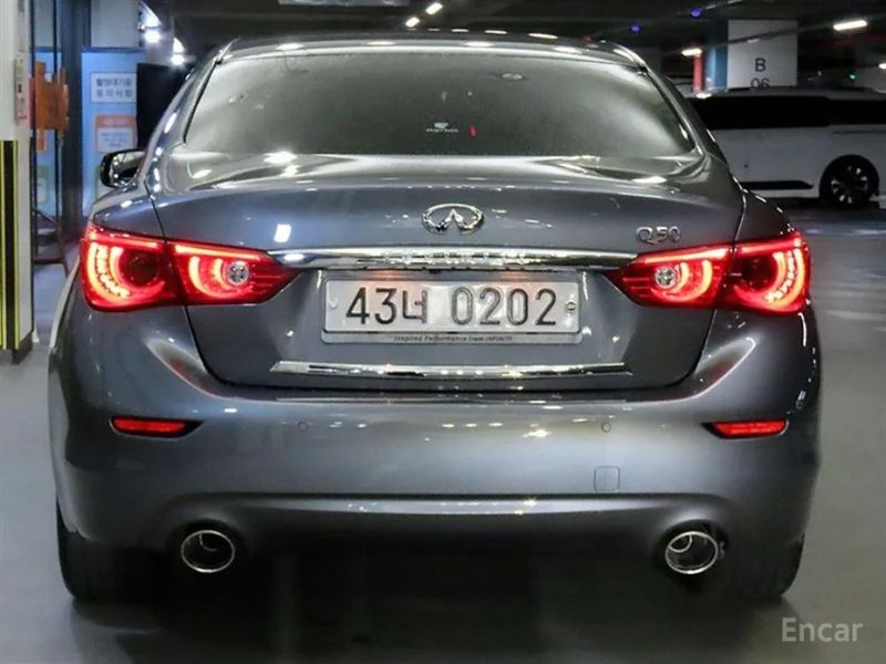 Infiniti Q50